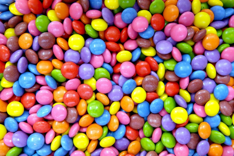 confiserie-LEVENS-min_smarties_confectionery_lenses-1150911